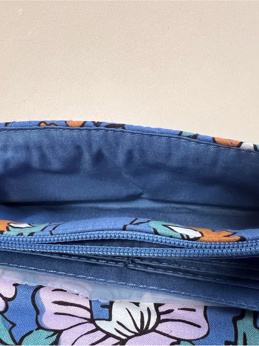Vera Bradley Wild Prairie Wallet Crossbody new NWt